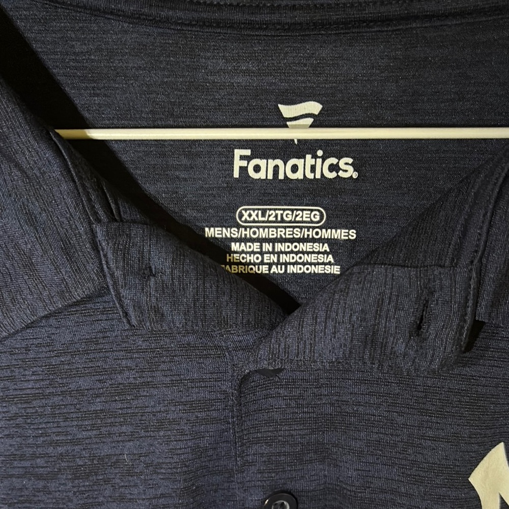 Fanatics Navy Polo with White NY Yankees Logo - Picture 2 of 3